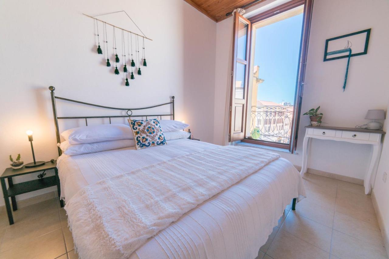 Yenne Rooms Wifi-Ac Cagliari Esterno foto