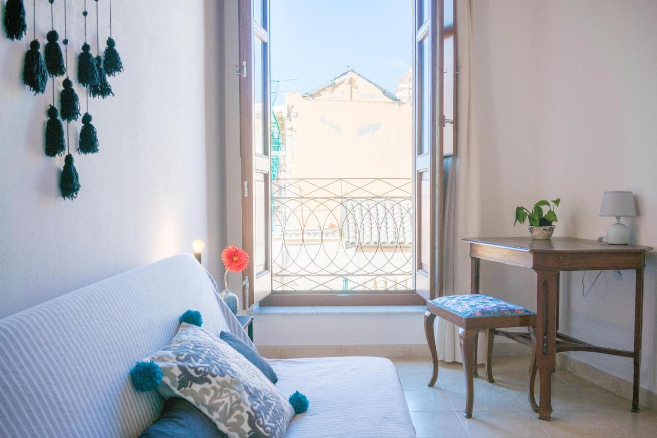 Yenne Rooms Wifi-Ac Cagliari Esterno foto