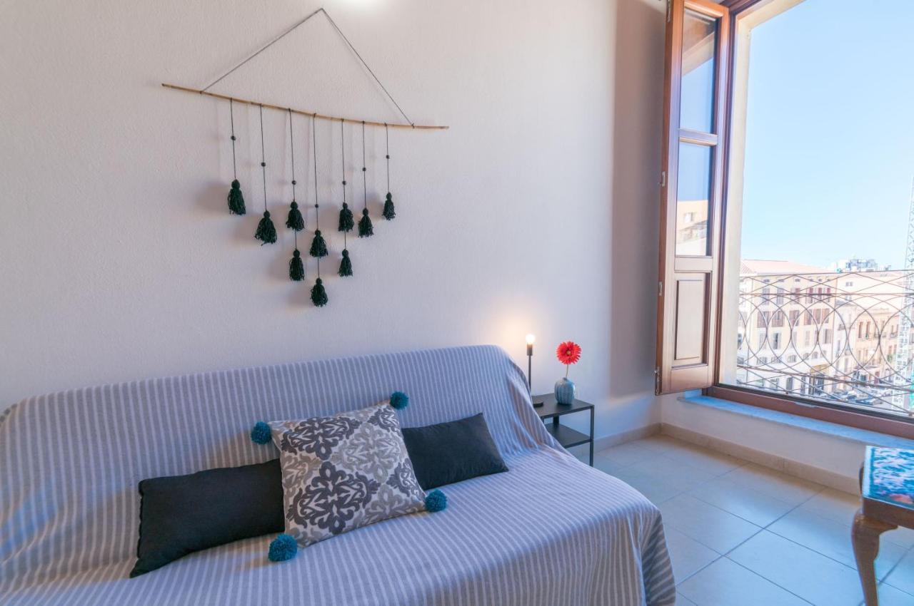 Yenne Rooms Wifi-Ac Cagliari Esterno foto